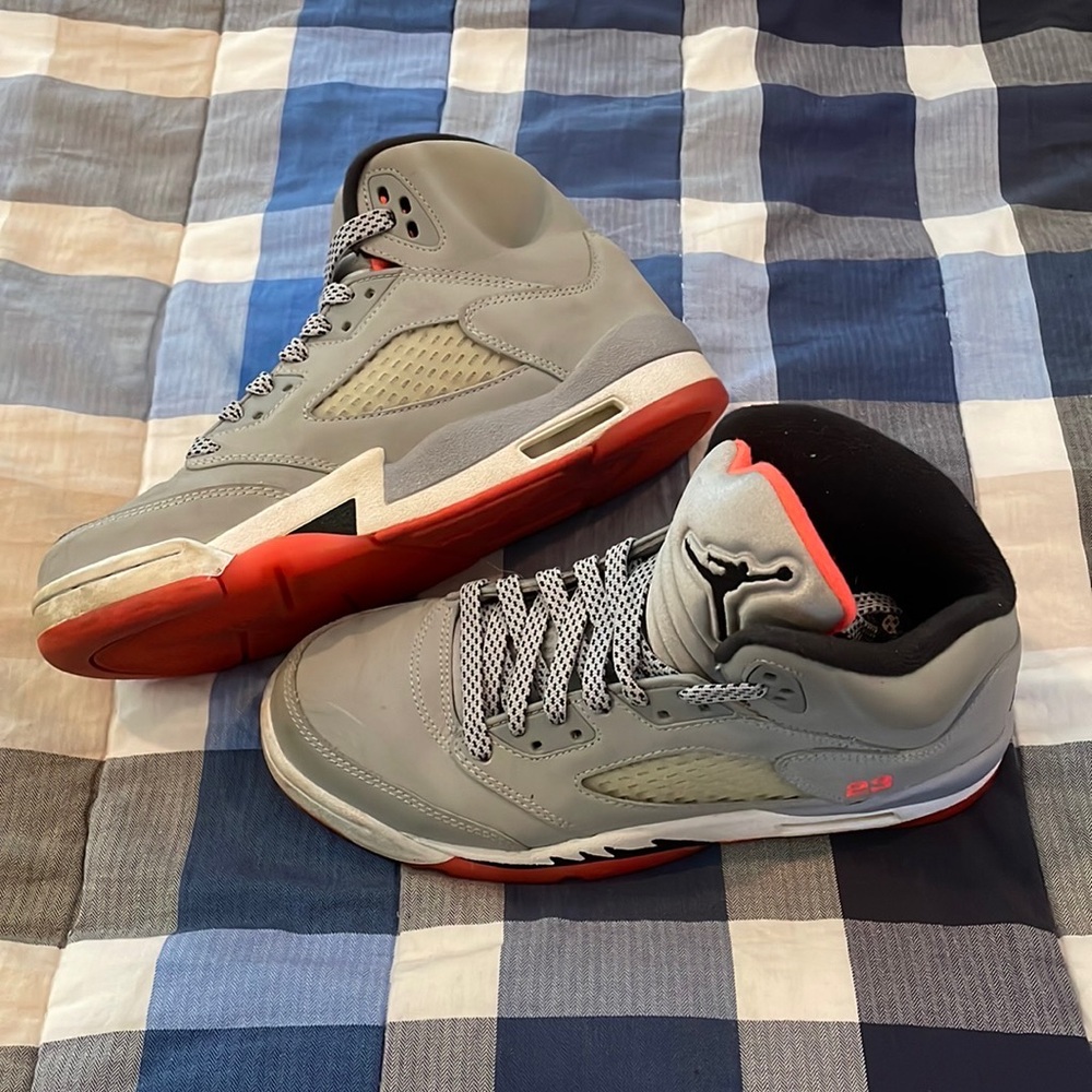 Air Jordan Retro 5s Wolf Grey Hot Lava